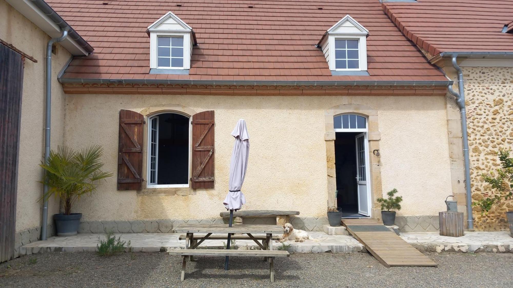 Gite A La Ferme Bassillon-Vauze Luaran gambar